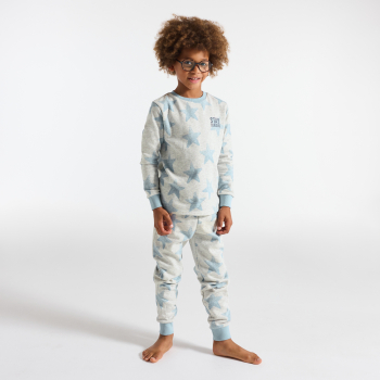 بيجاما من قطعتين للفتيان، باللون الرمادي وبطبعة نجوم